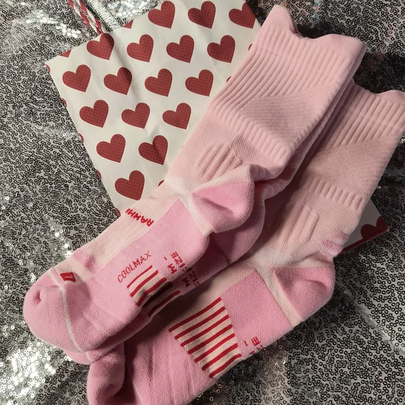 Sunday Sale $5 Pink Crew Socks 2 Pairs COMPRESSION - Picture 2 of 3